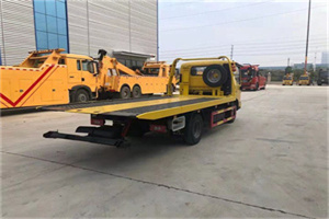 振兴非事故拖车